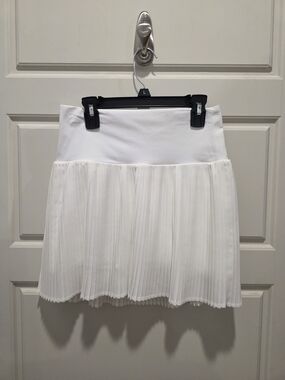 JoyLab White Pleated Mini Skirt - Never Worn